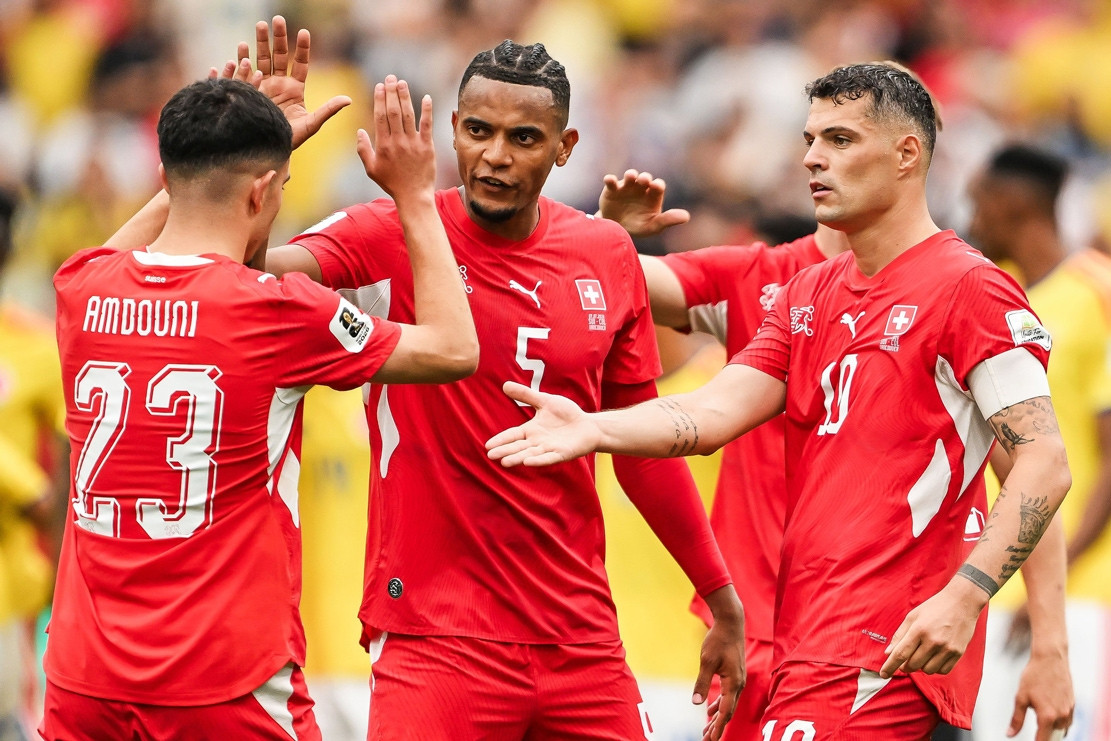 Loại Colombia, Thụy Sĩ chạm trán Argentina ở tứ kết World Cup