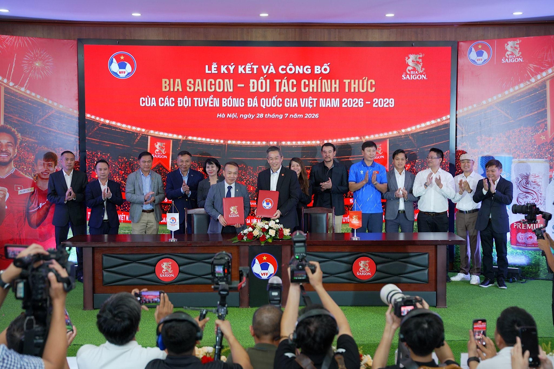 Bia Saigon đồng hành cùng mùa hè ‘rực lửa’, gắn kết hàng triệu fan bóng đá