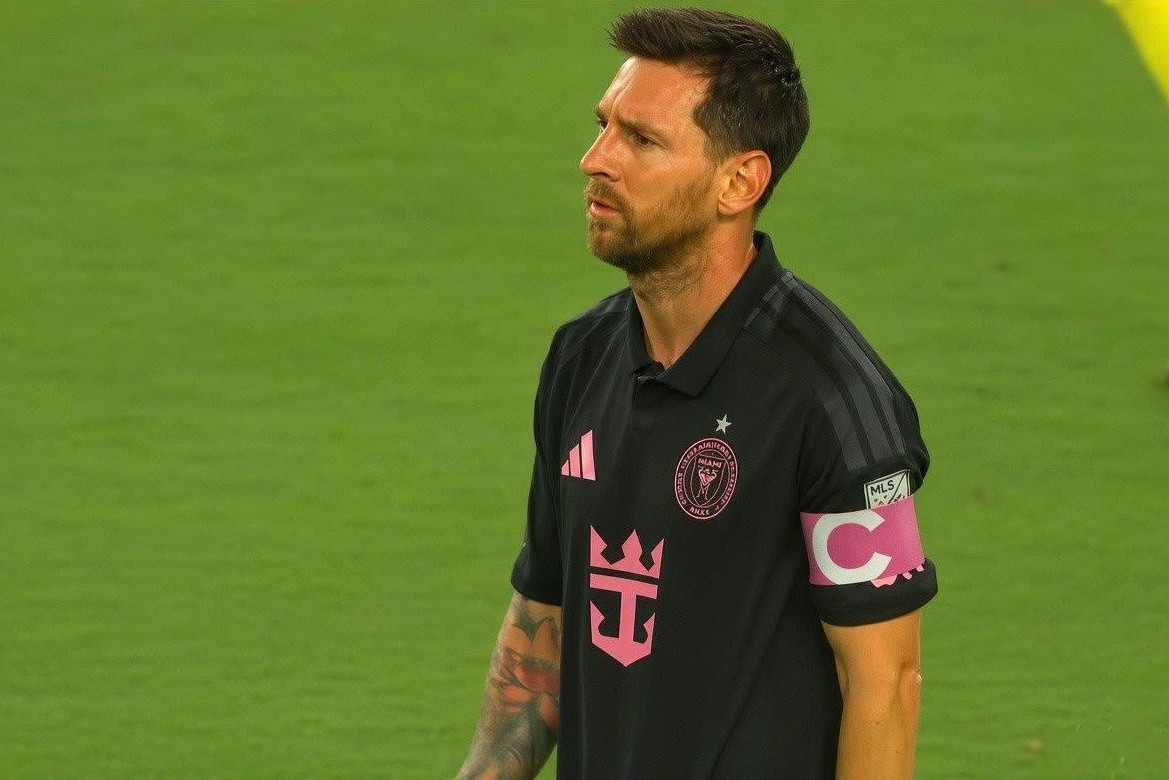 Messi lập kỷ lục buồn penalty, Inter Miami thất bại nặng nề