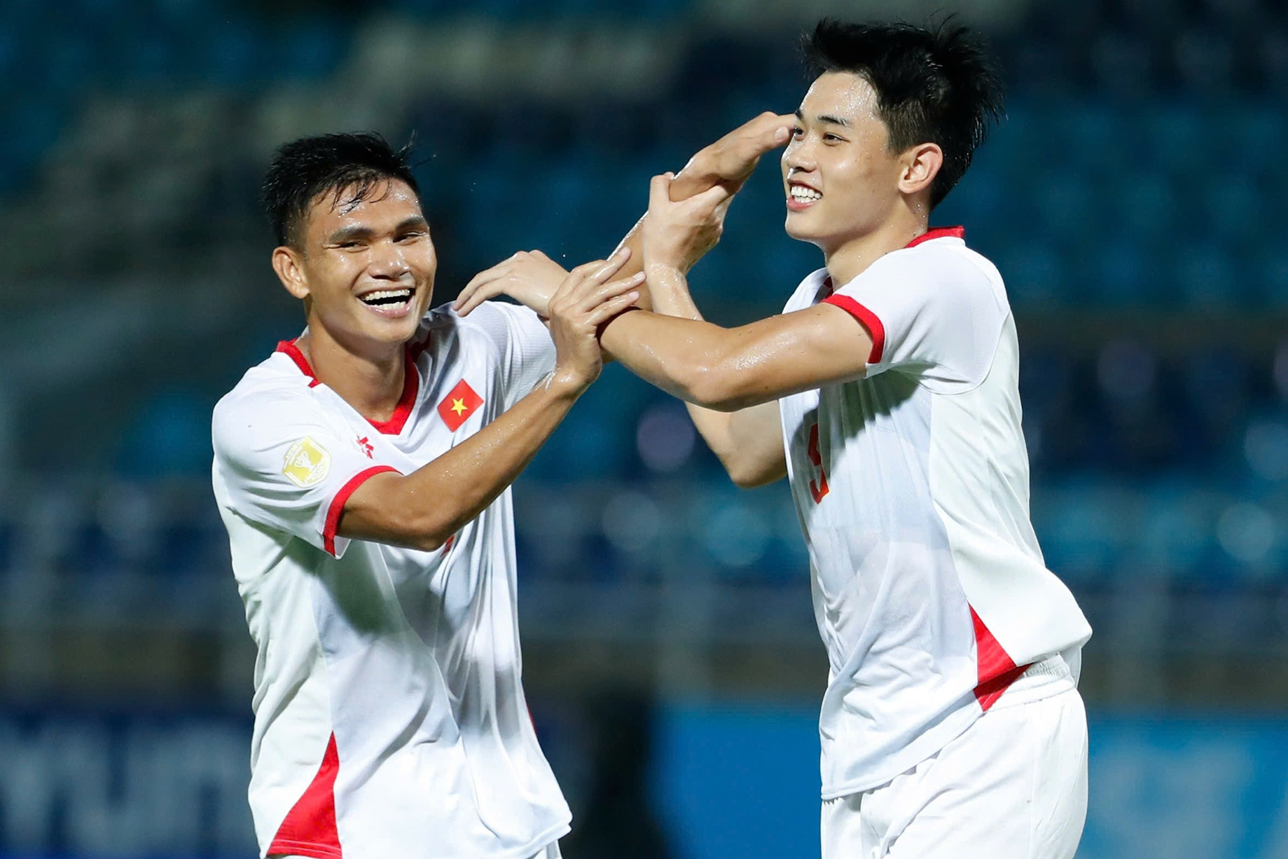 Chuyên gia dự đoán tuyển Việt Nam hoà Indonesia 1-1, giành vé đi tiếp
