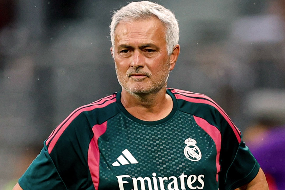 Mourinho phản ứng đặc biệt khi Real Madrid bị cầm hòa