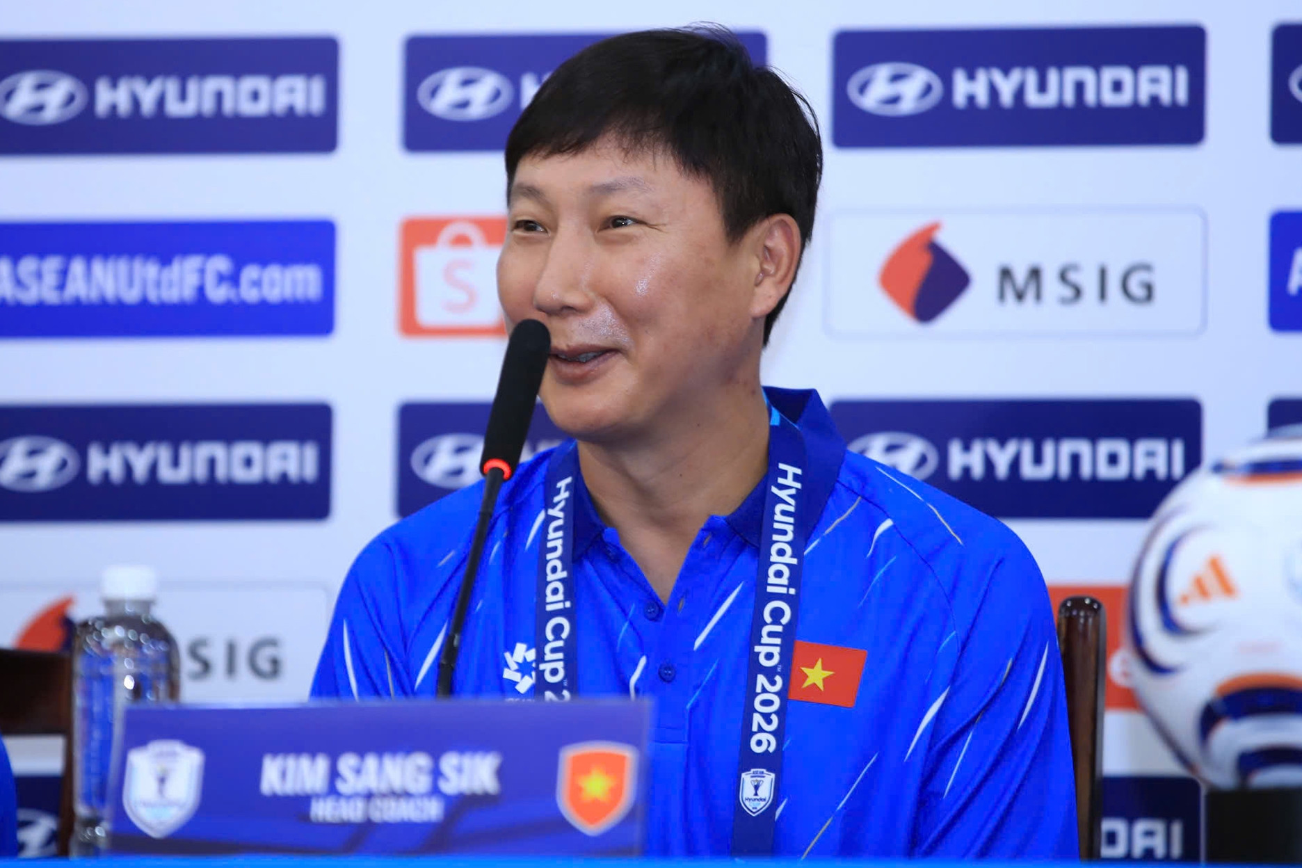 HLV Kim Sang Sik: Tuyển Việt Nam sẽ viết câu chuyện lịch sử