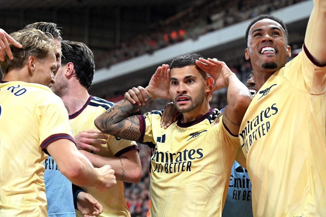 Arsenal thắng đầy bản lĩnh trên sân Sunderland