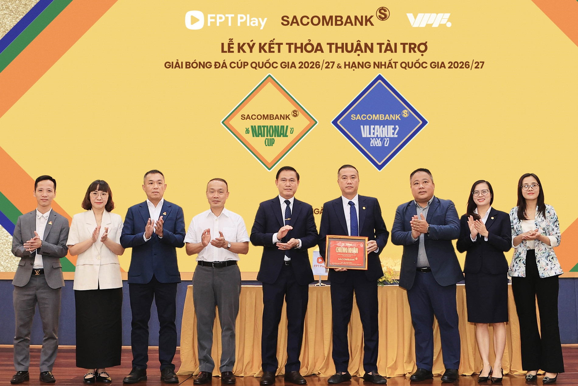 Cúp Quốc gia và giải hạng Nhất nhận tin vui trước mùa giải mới