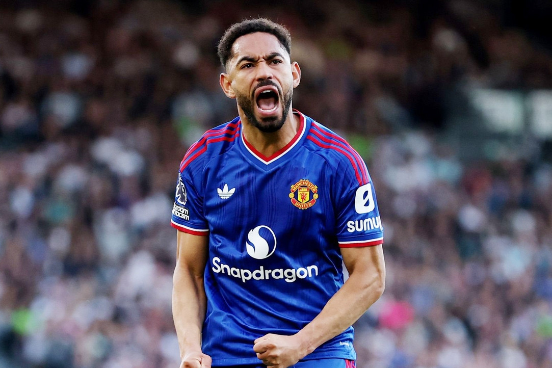 MU may mắn thoát thua Fulham