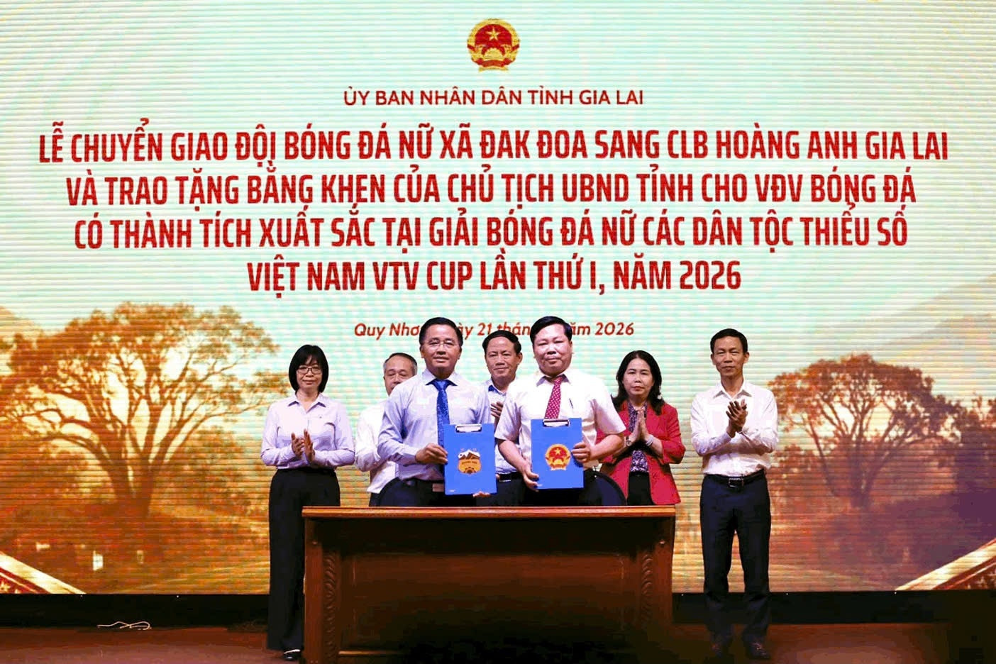 Hoàng Anh Gia Lai chính thức tiếp nhận đội bóng nữ Đak Đoa