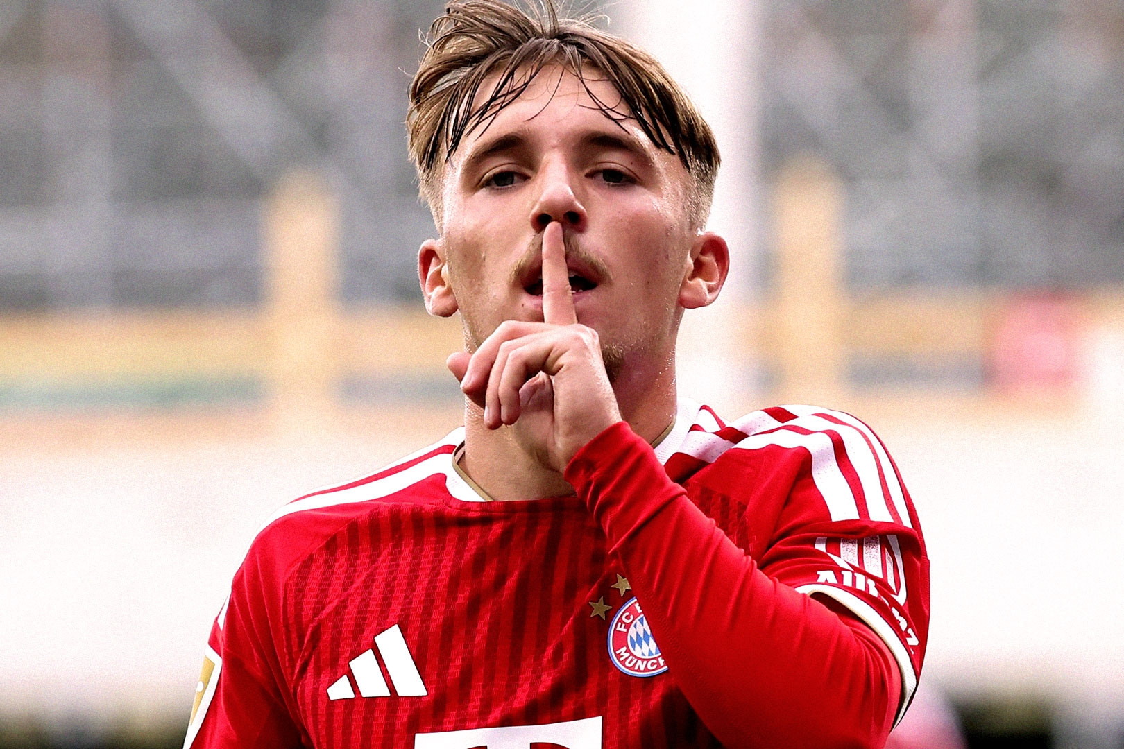 Real Madrid ‘đánh cắp’ viên ngọc Lennart Karl của Bayern Munich