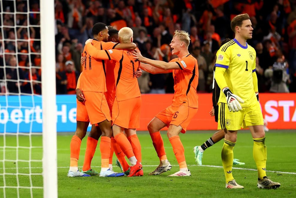 Đức rơi chiến thắng trước Hà Lan ngày ra mắt Jurgen Klopp
