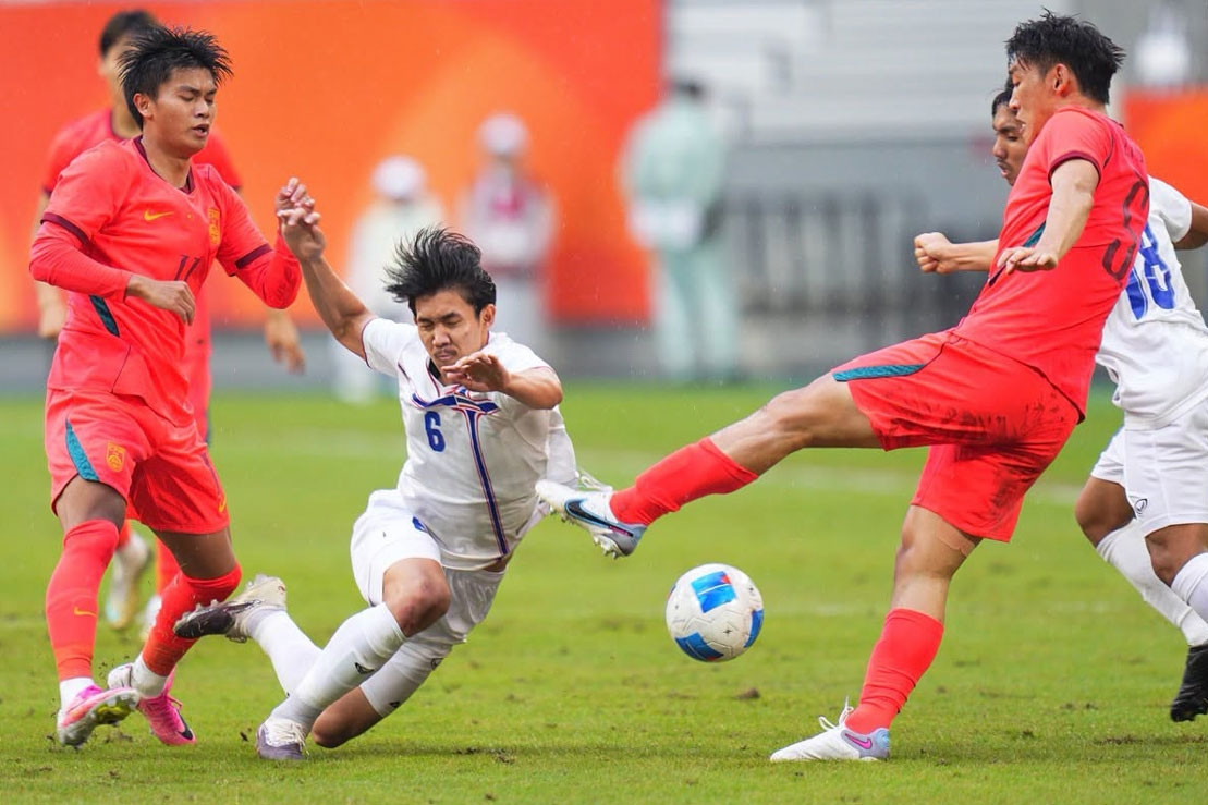 Trực tiếp bóng đá U23 Trung Quốc 1-0 U23 Thái Lan: Bàn thắng xứng đáng (H2)
