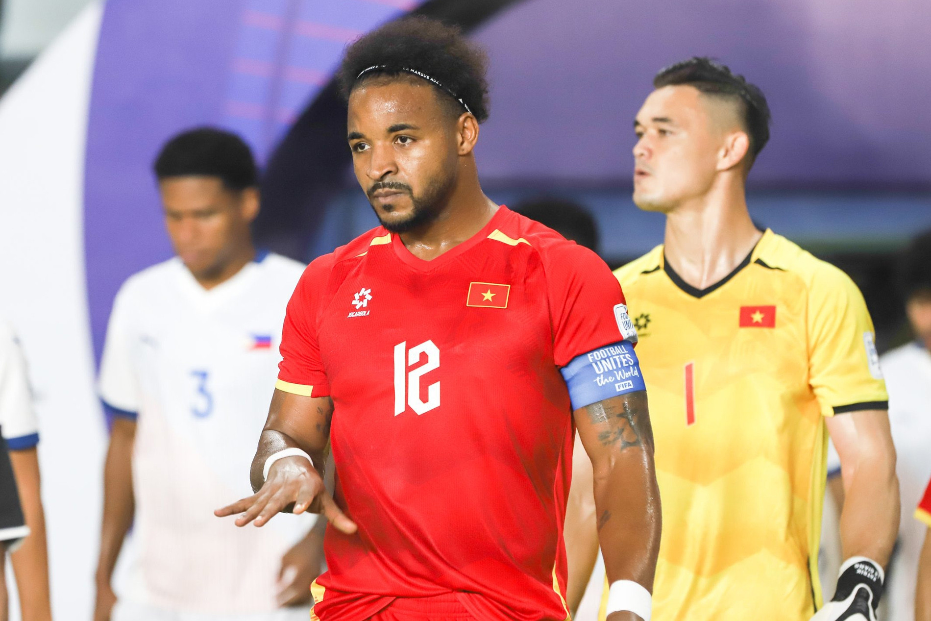 Xuân Son về nước, nghỉ 6 tuần vì rách bắp chân ở FIFA ASEAN Cup