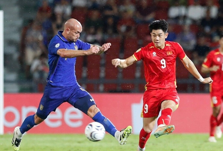 Trực tiếp bóng đá Việt Nam 0-1 Thái Lan: Sarach Yooyen ghi bàn đẹp mắt