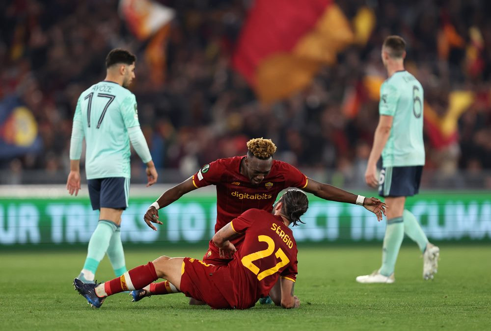AS Roma lựa chọn cách chơi tấn công phủ đầu và được đền đáp xứng đáng