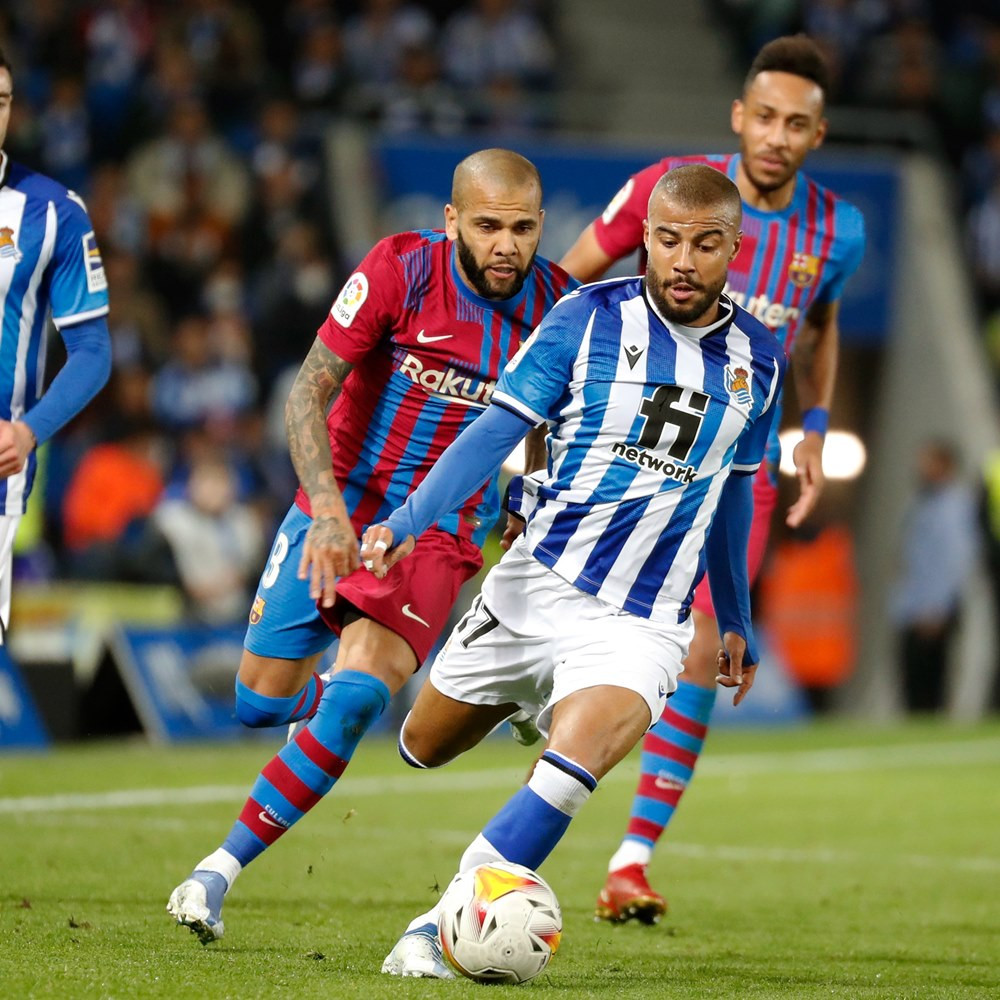 Real Sociedad gây ra rất nhiều sóng gió cho Barca trận này