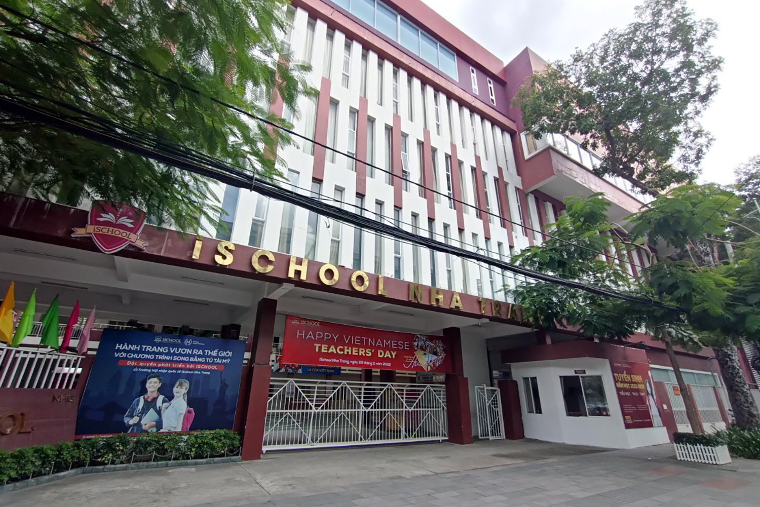 Ngộ độc ở trường Ischool Nha Trang