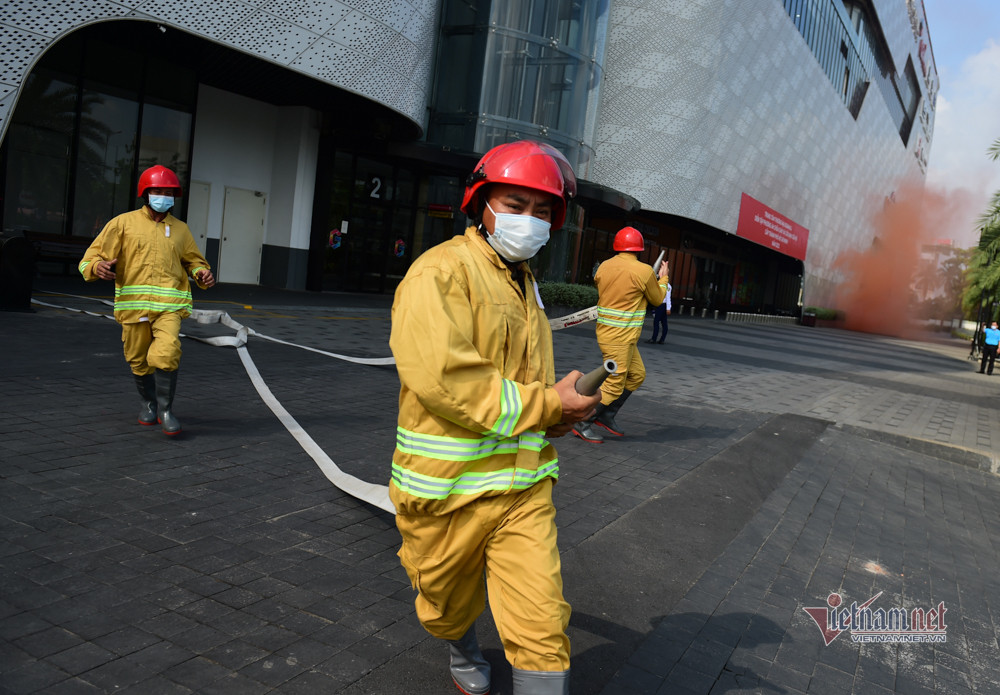 Doanh nghiệp mắc kẹt vì quy định phòng cháy chữa cháy
