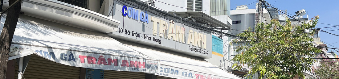 Hàng trăm người nhập viện sau khi ăn cơm gà ở quán Trâm Anh, Nha Trang