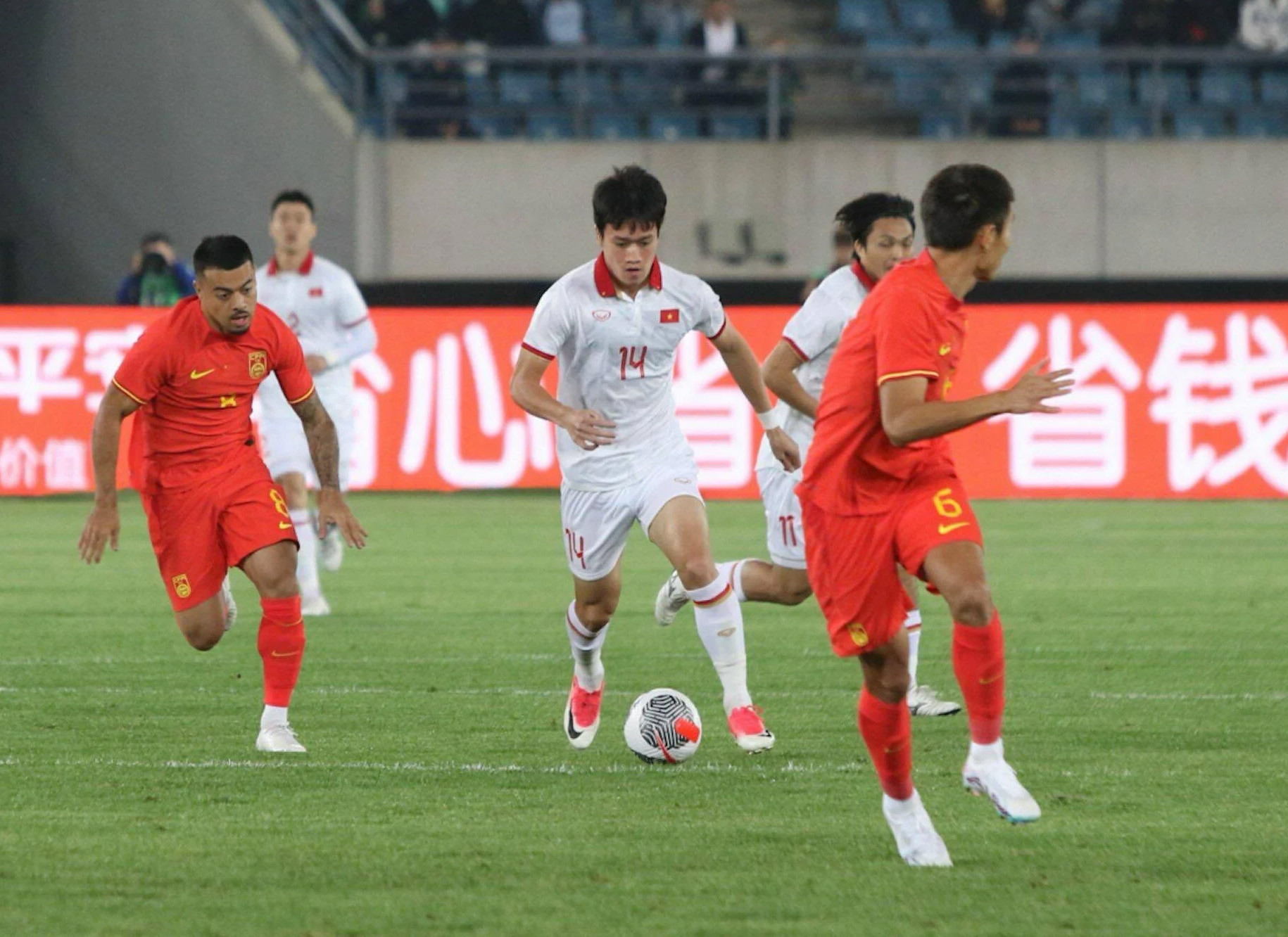 tuyen viet nam trung quoc 1.jpg