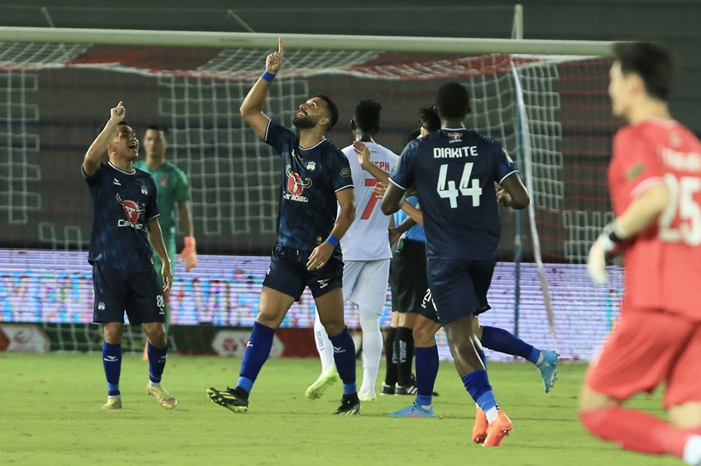 hai phong vs hagl 1.jpg