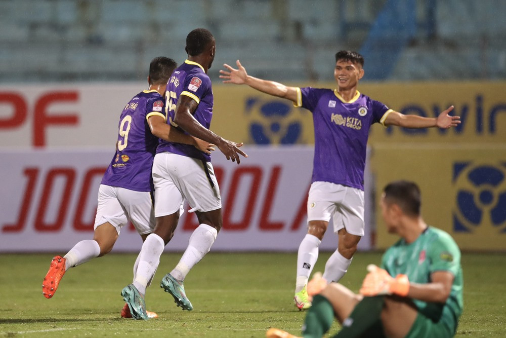 ha noi vs hai phong 1.jpg