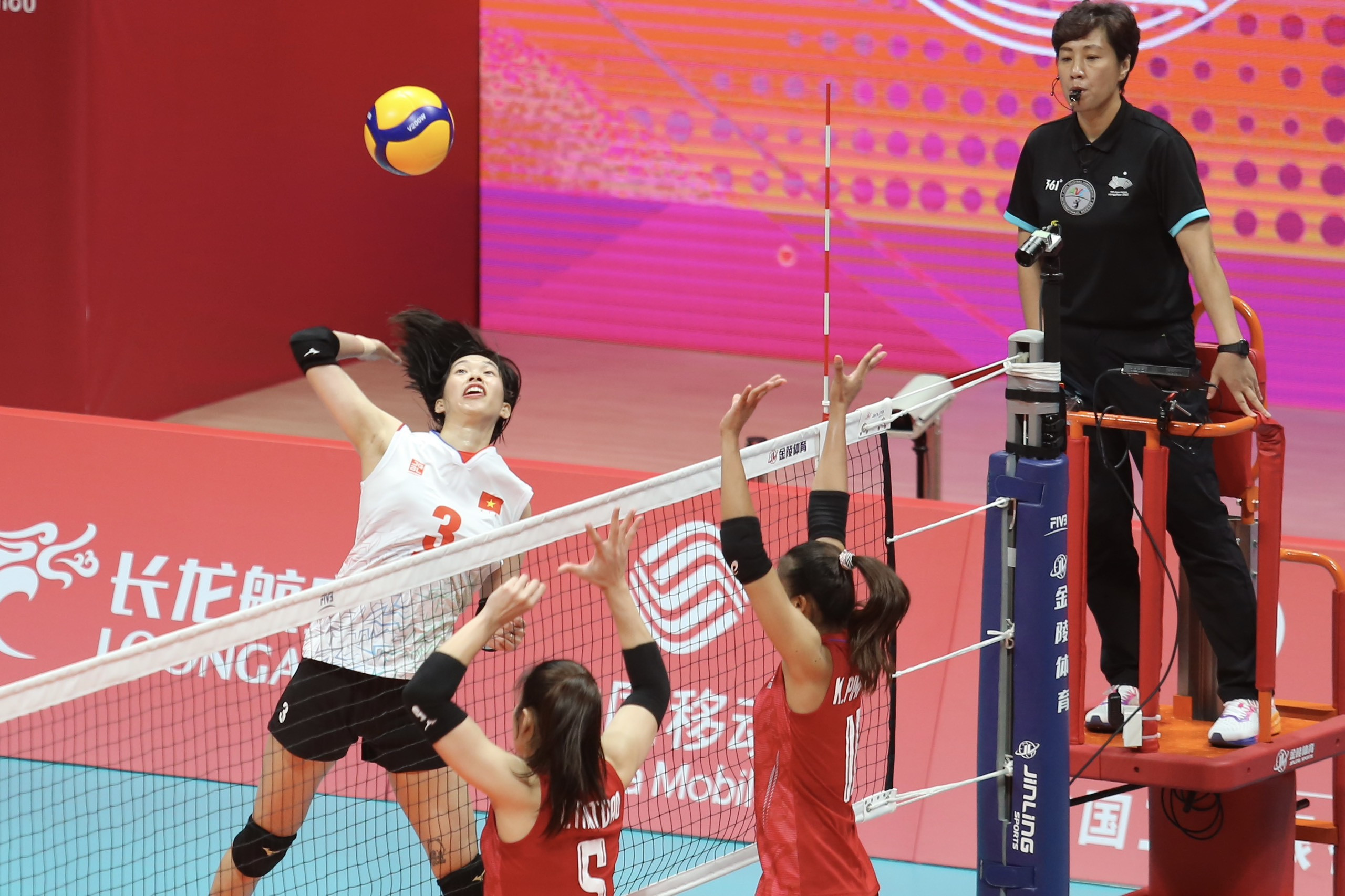 bong chuyen nu viet nam 3.jpg