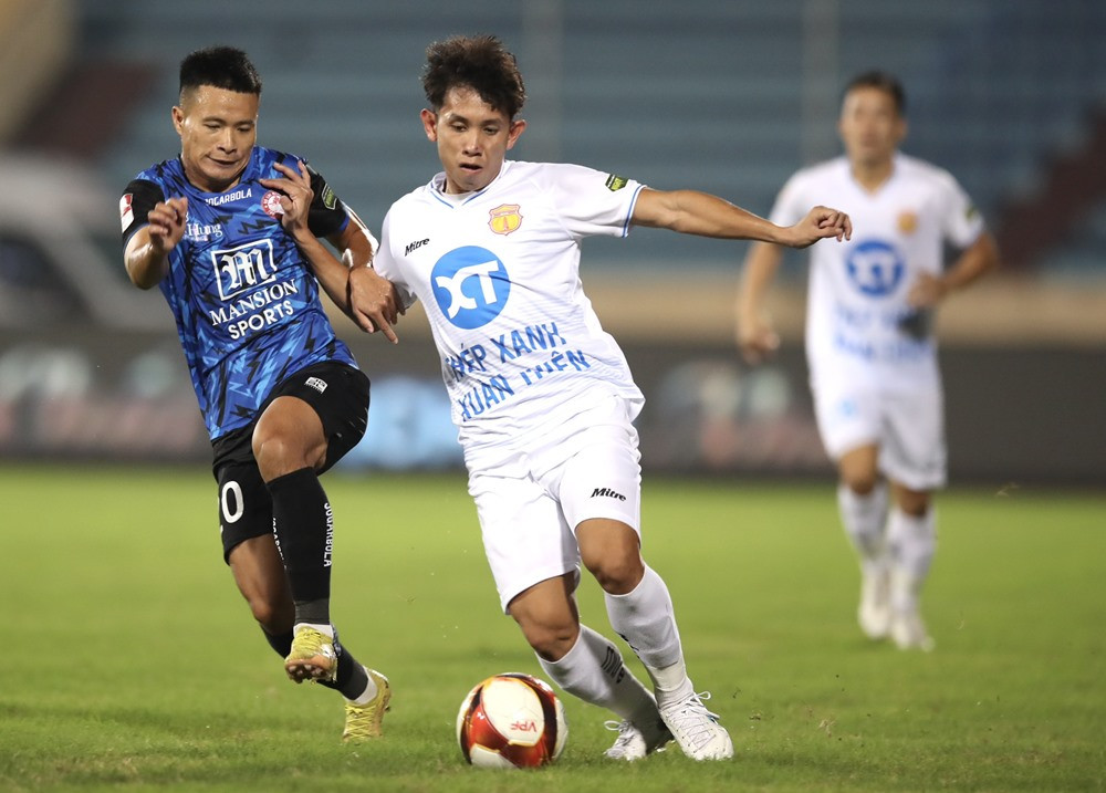 nam dinh vs tphcm.jpg