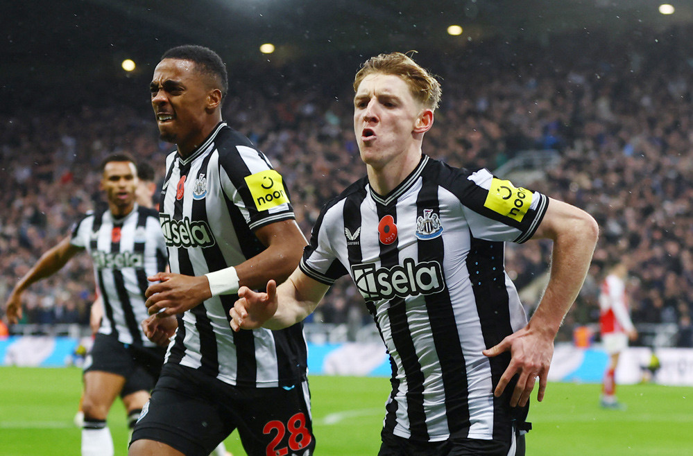 Arsenal Newcastle.jpg