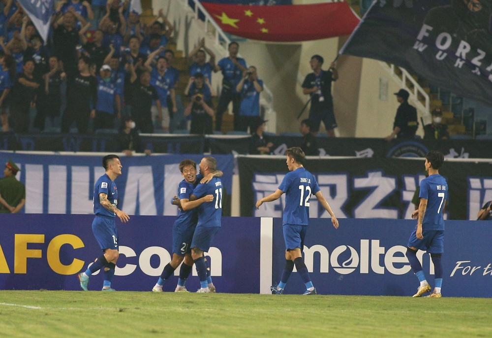 ha noi fc vs wuhan three towns 1.jpg