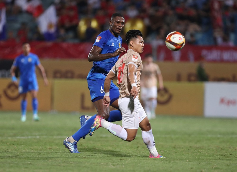 ca ha noi vs quang nam.jpg