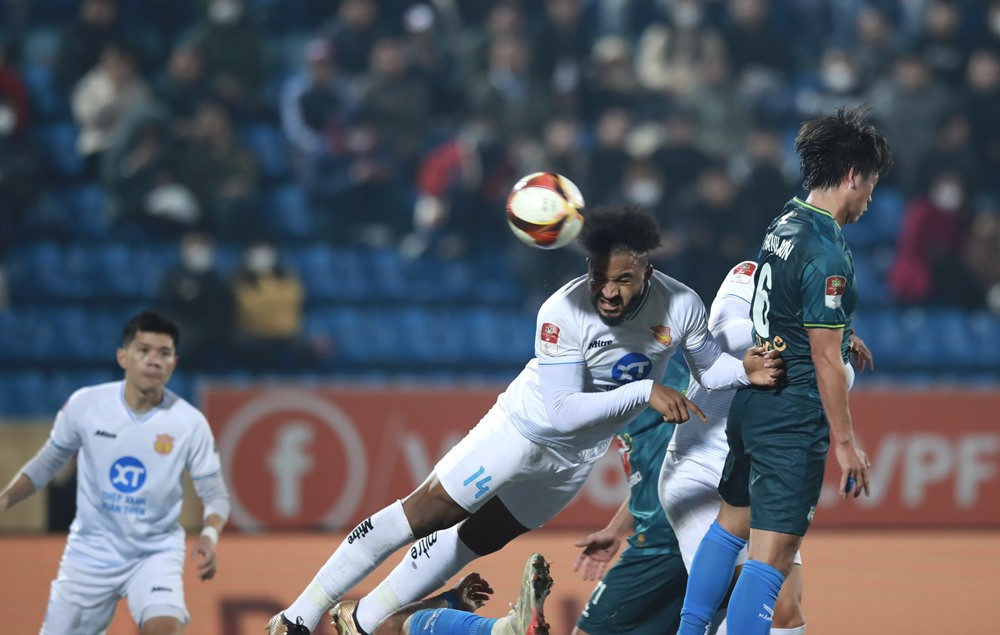 nam dinh vs hagl.jpg