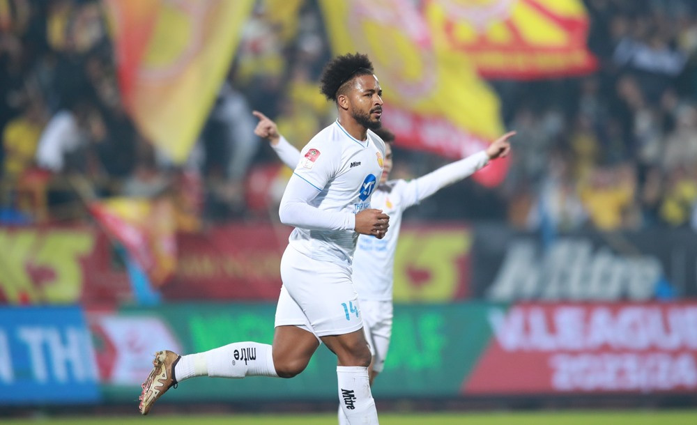 nam dinh vs hagl 6.jpg