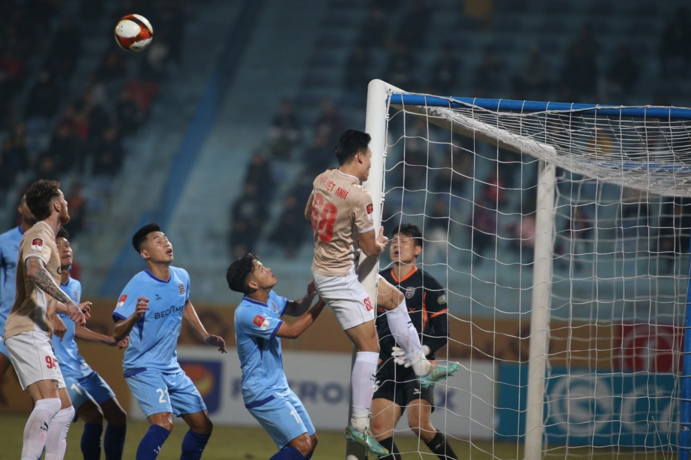 ca ha noi vs binh duong 1.jpg