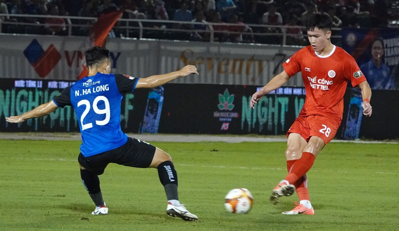 tphcm vs viettel 1.jpg