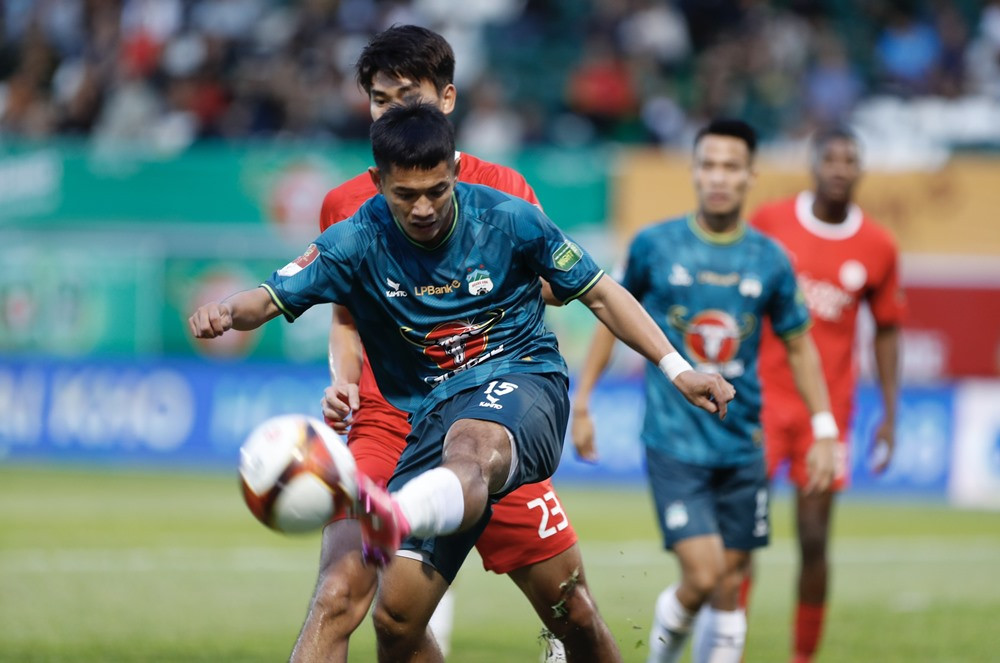 hagl vs the cong.jpg