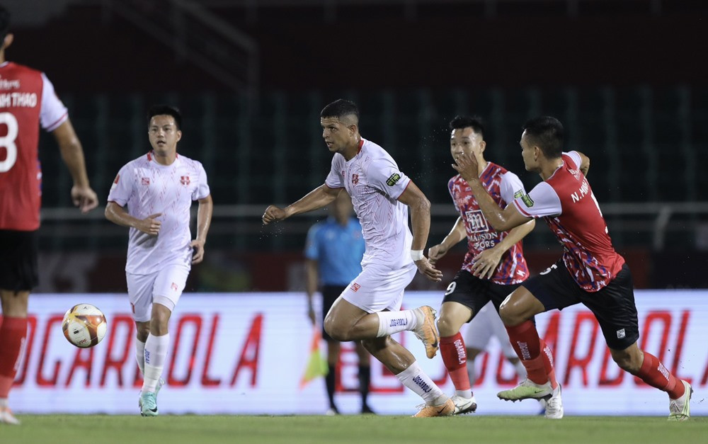 tphcm vs hai phong 1.jpg