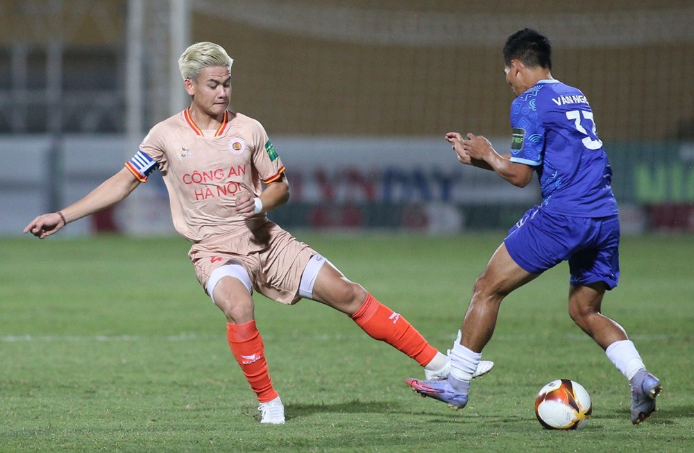 Bảng xếp hạng V-League 2023 vòng 10 mới nhất: CAHN hòa, Thanh Hòa mừng thầm