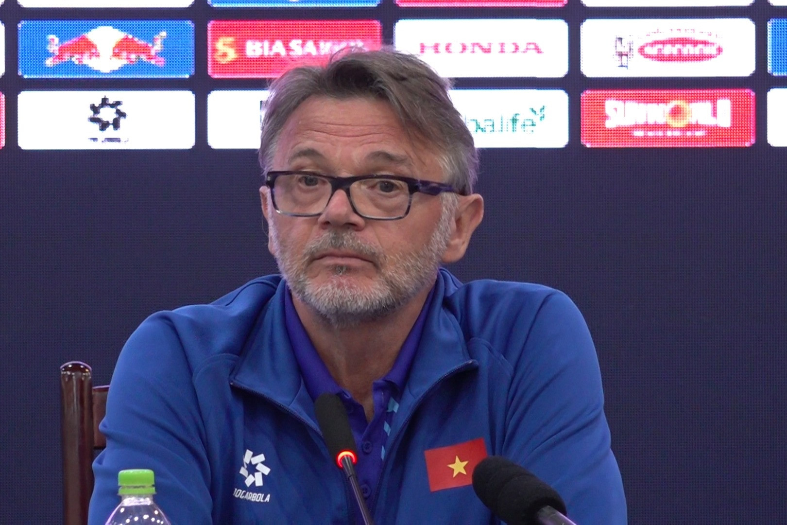 HLV Troussier: 'Đội tuyển Việt Nam có thể thắng tuyển Nhật Bản, biết đâu đấy!'