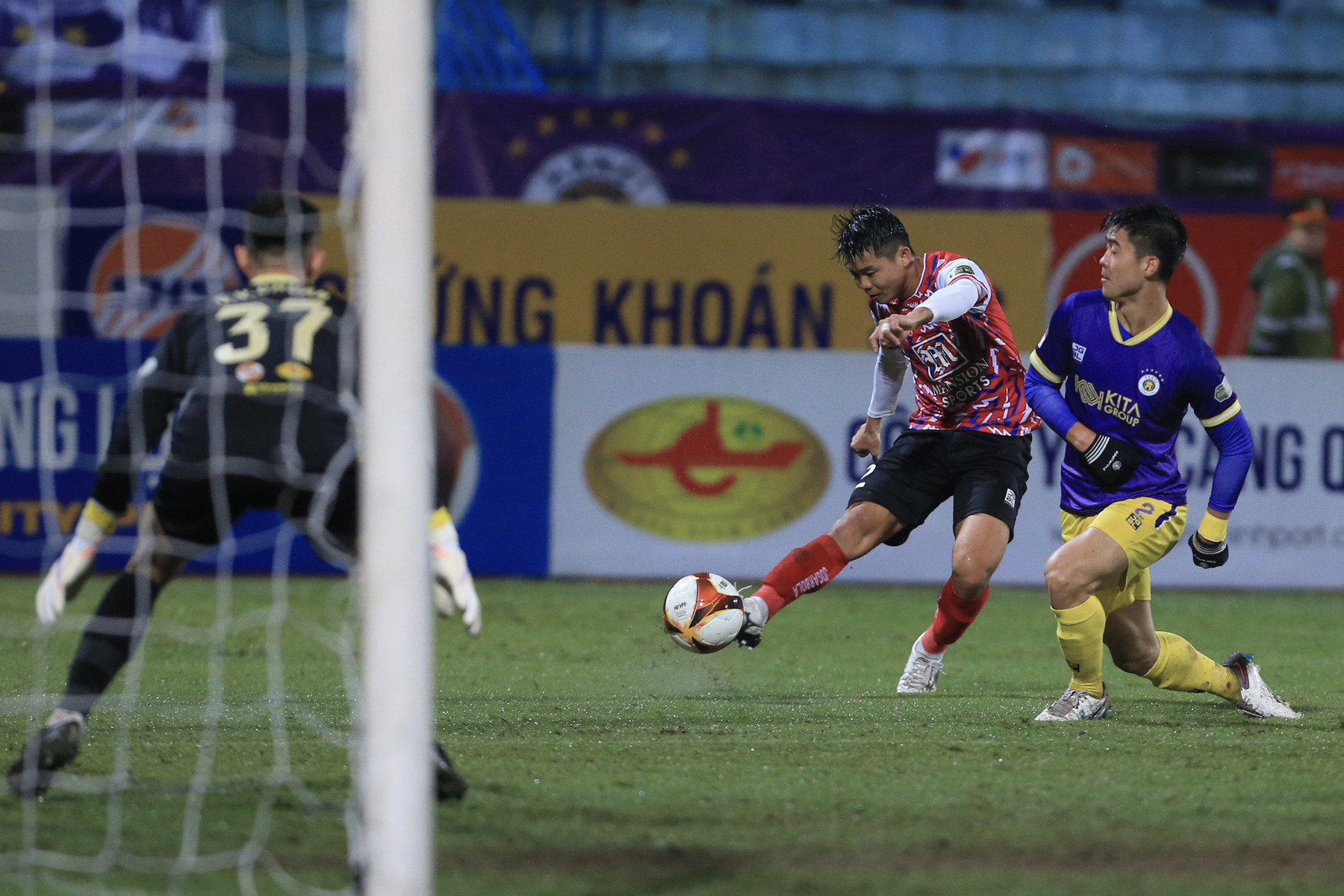 tung quoc ha noi tphcm.jpg