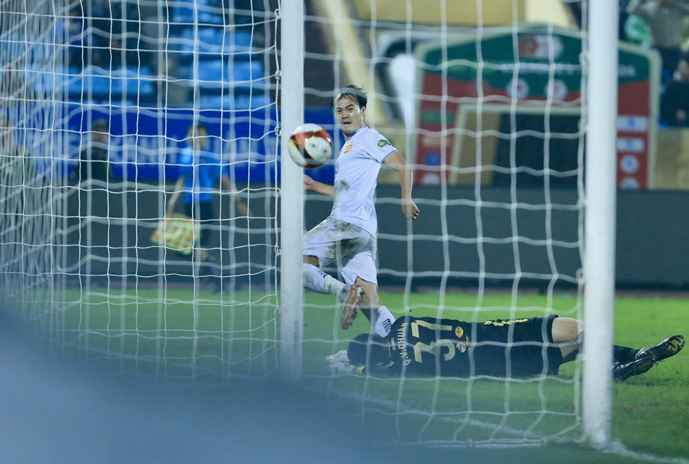 nam dinh vs ha noi 1.jpg