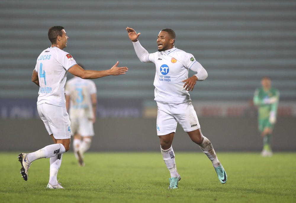 nam dinh vs ha noi 1.jpg