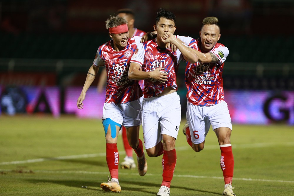 tphcm vs binh dinh 3.jpg