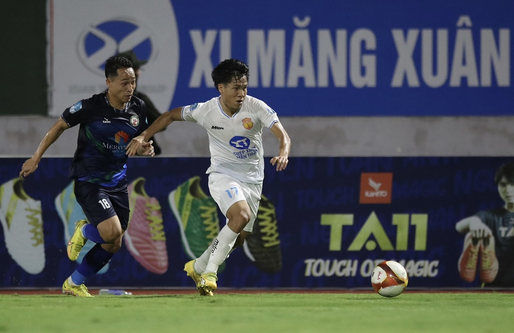 binh dinh vs nam dinh 3.jpg