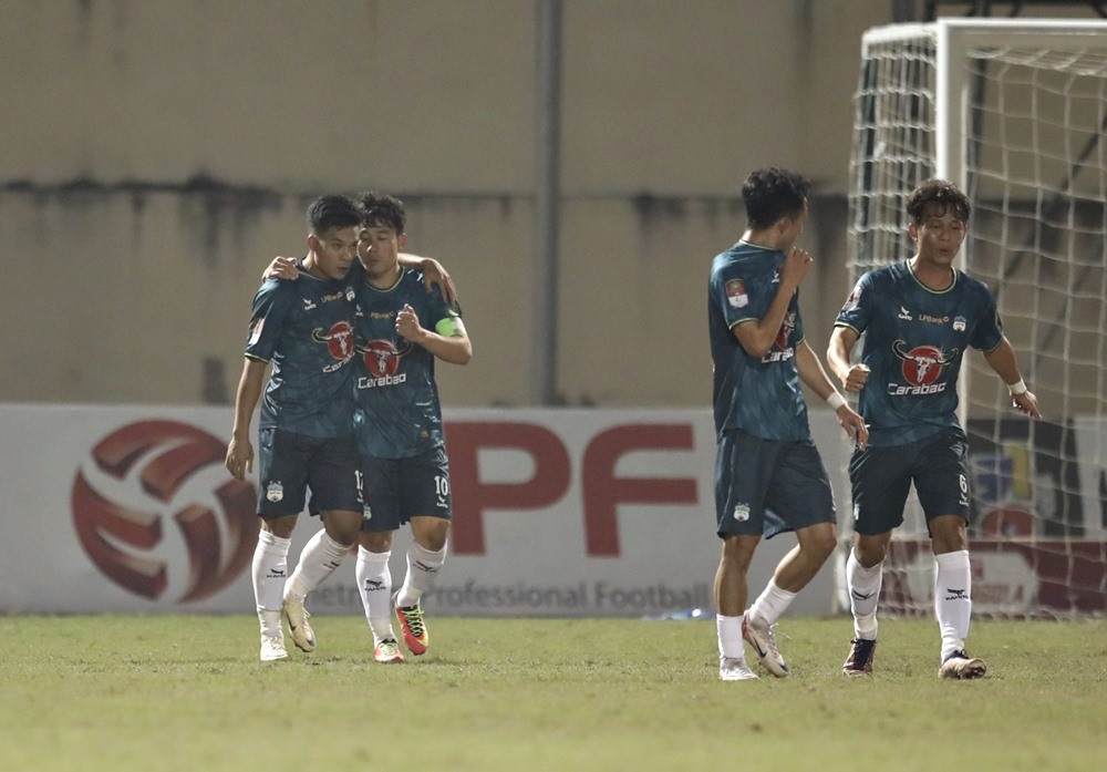 thanh hoa vs hagl.jpg