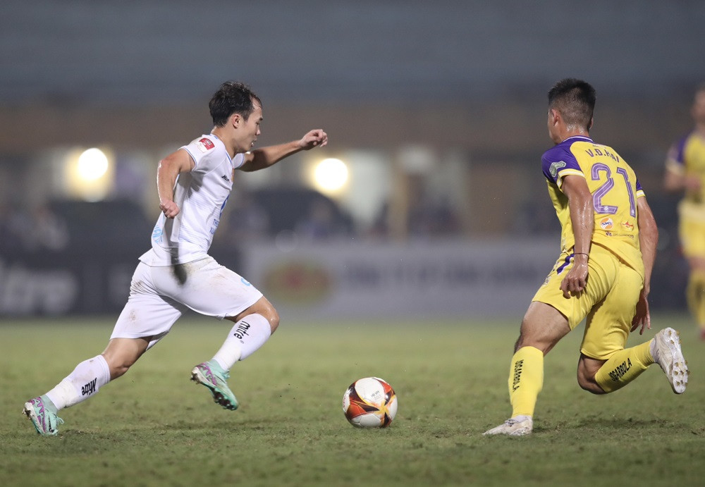 ha noi vs nam dinh 1.jpg