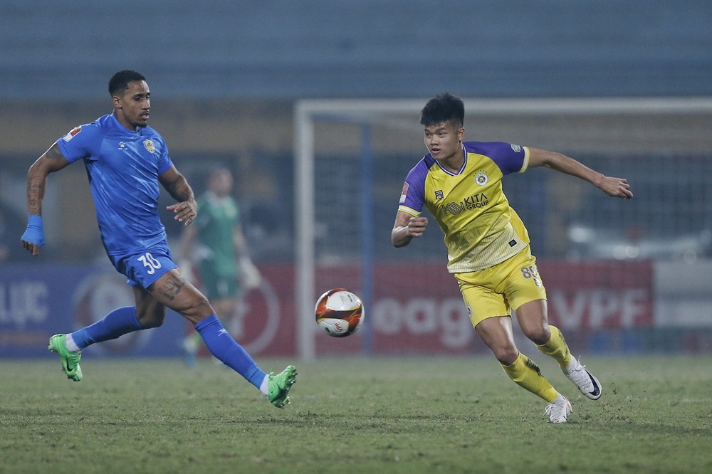 ha noi vs quang nam 2.jpg