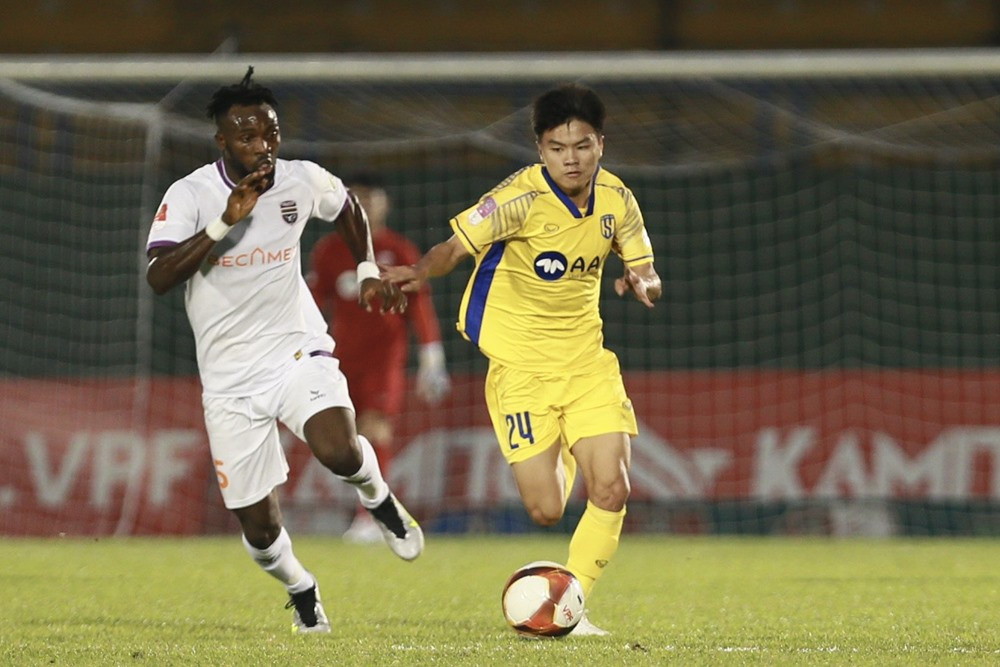 binh duong vs slna 3.jpg