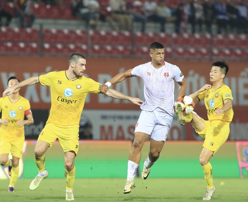 hai phong vs thanh hoa 2.jpg