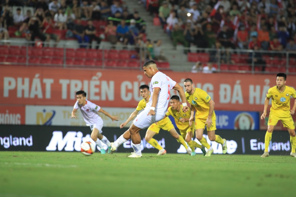 hai phong vs thanh hoa 4.jpg