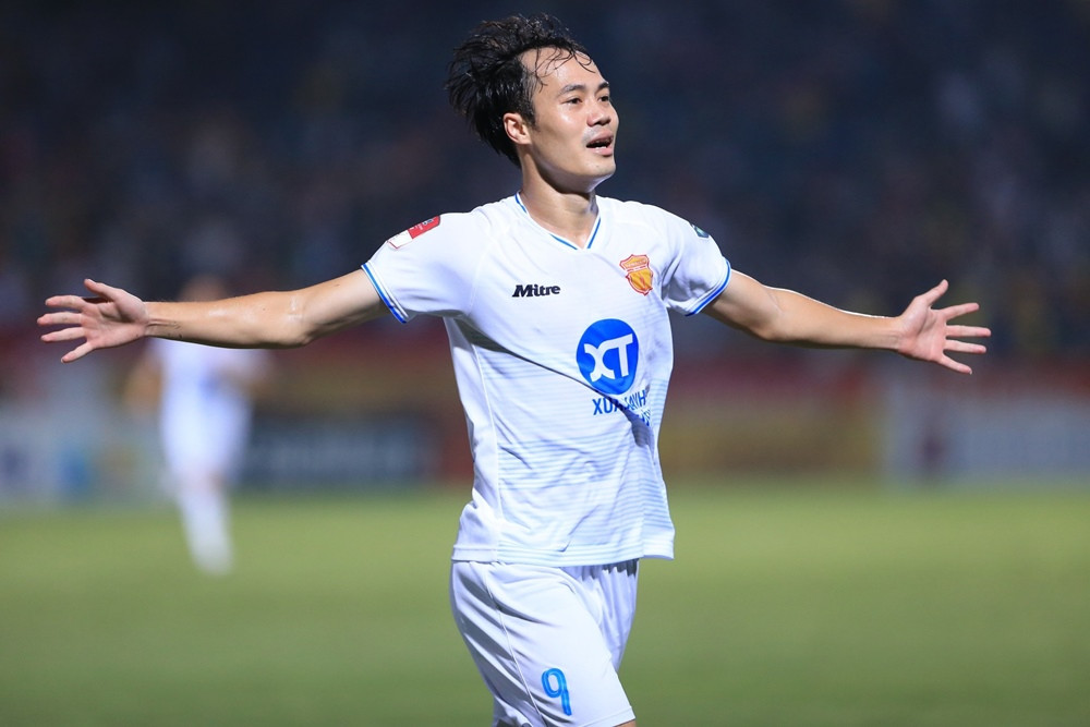 cahn vs nam dinh 1.jpg