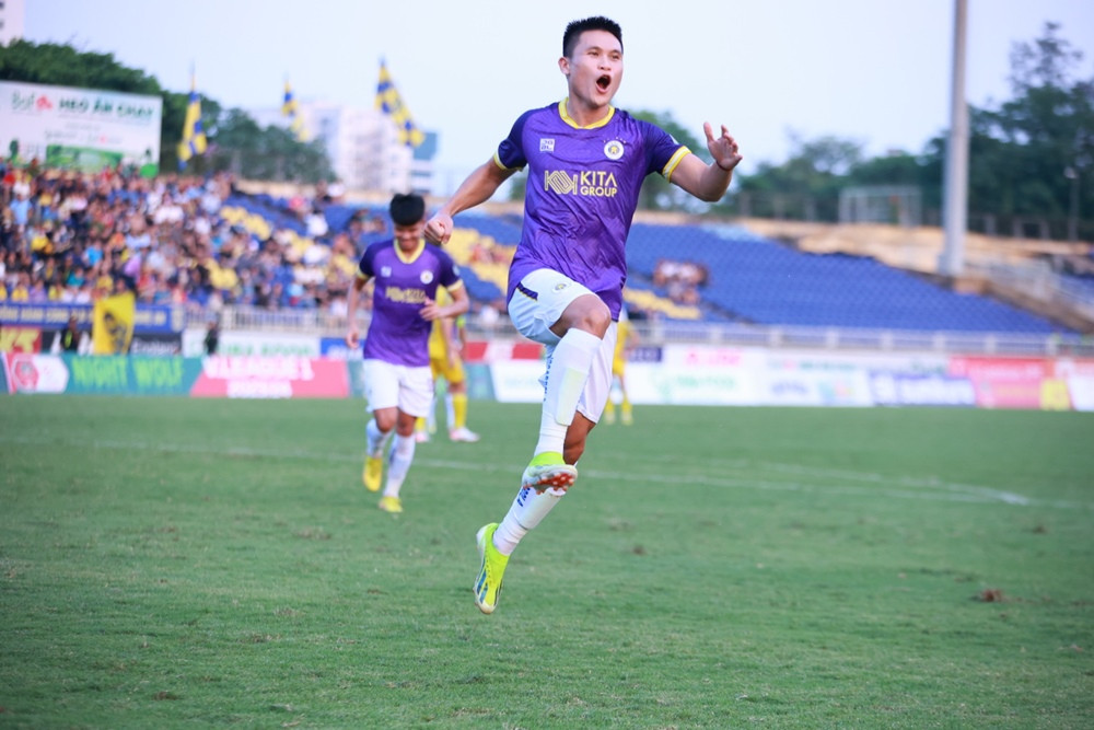 slna vs ha noi fc 1.jpg