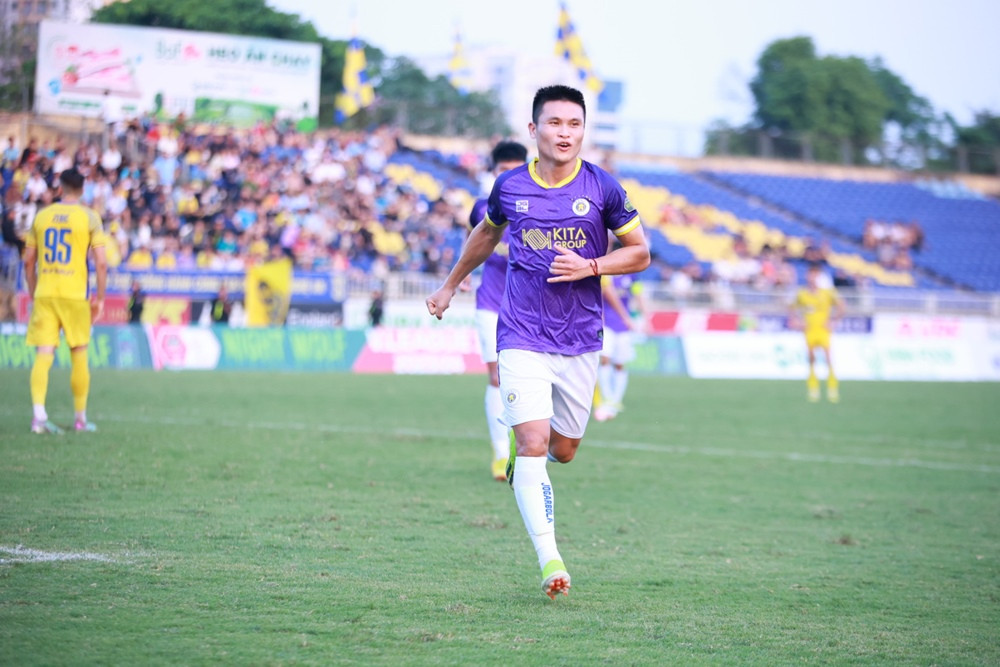 slna vs ha noi fc.jpg